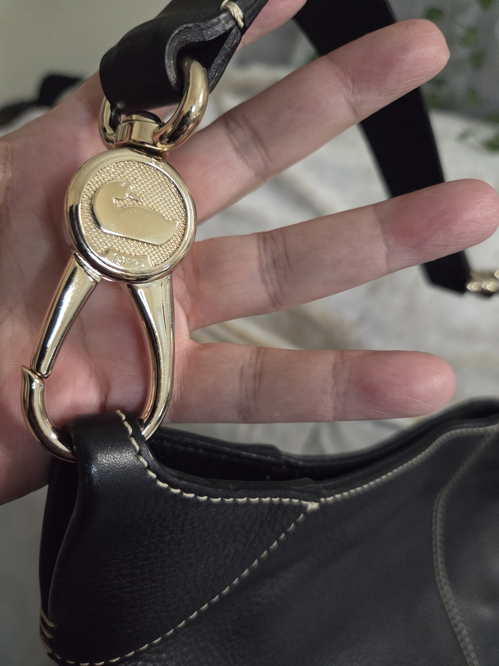Dooney & Bourke Frederica Dhoulder Bag - Picture 3 of 16
